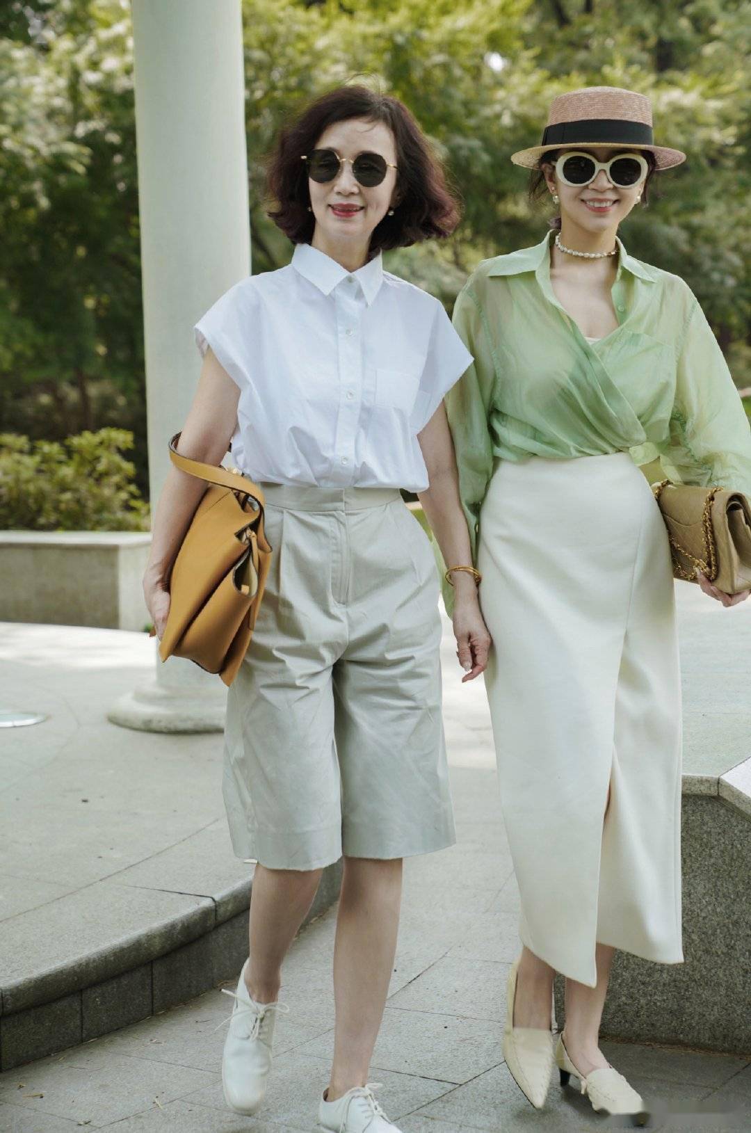 中年女人少穿长裙学三木妈妈减龄穿搭洋气还有气质