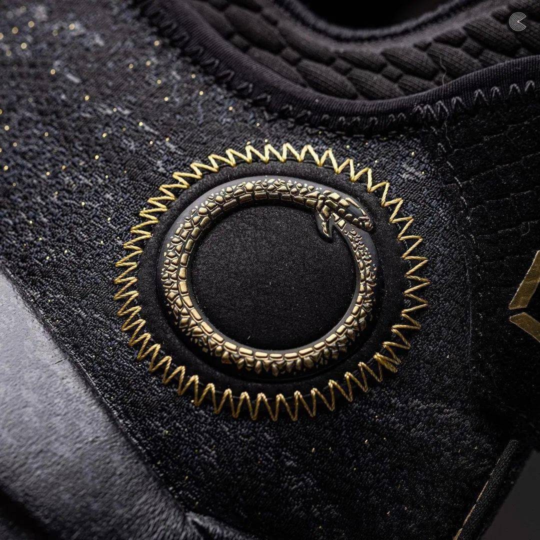 @Weocia|致敬科比！「黑曼巴配色」海沃德 GH2 实物释出