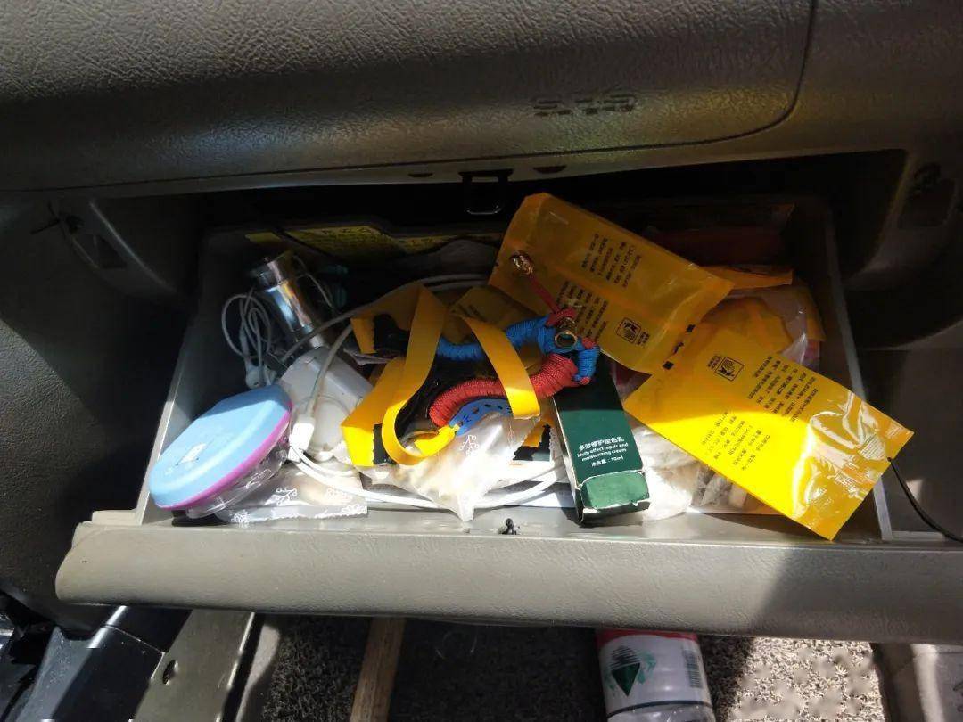 流窜作案 专偷土鸡 莲乡公安擒获两名偷鸡"黄鼠狼"