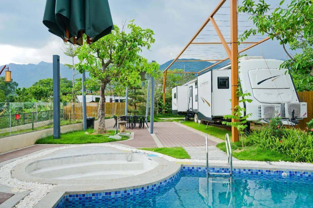 森林海国际房车营地20辆房车1间水中别墅房型一览