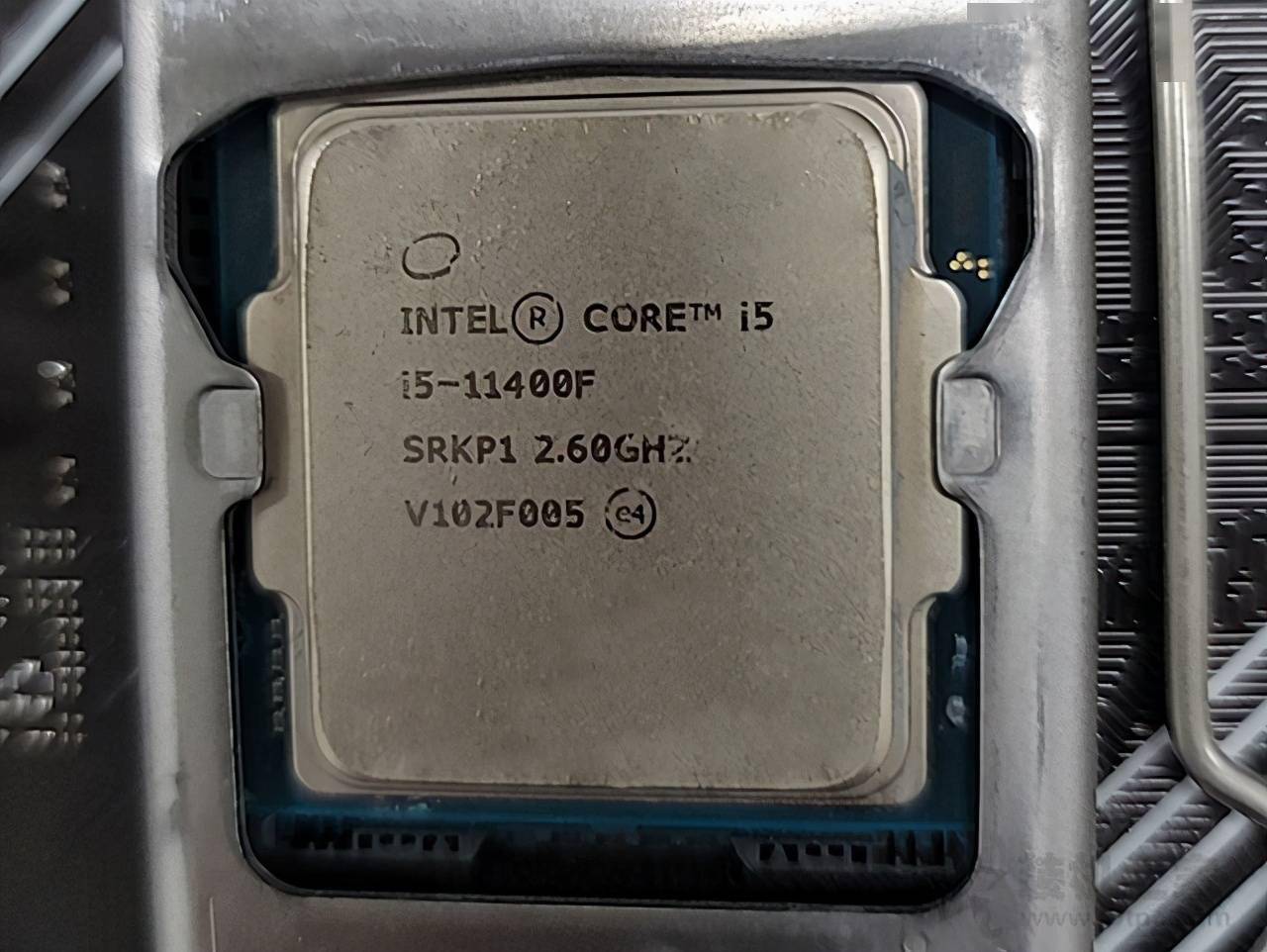 送给女友的超可爱主机i511400f配gtx1650入门电竞电脑主机