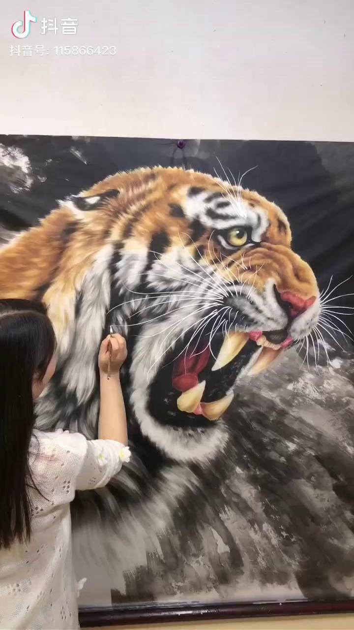 怎么把虎眼睛画的更亮呢૭૭