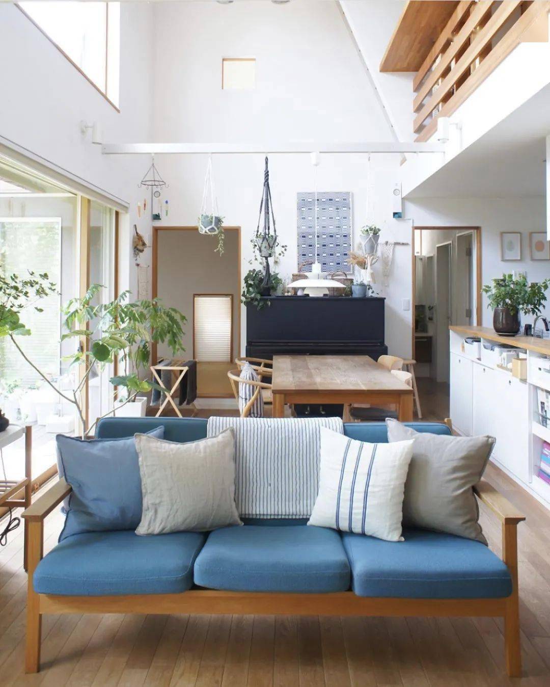 纯白原木风宽敞明亮的日本一户建小别墅