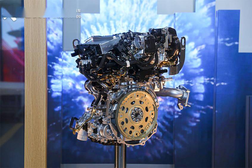 助力中国发动机研发 东风日产向上海交大捐vc-turbo发动机