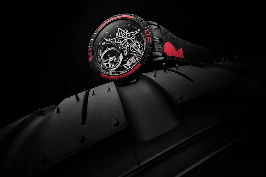 Roger Dubuis�޽ܶű�Я��Pirelli ����������ȫ��������