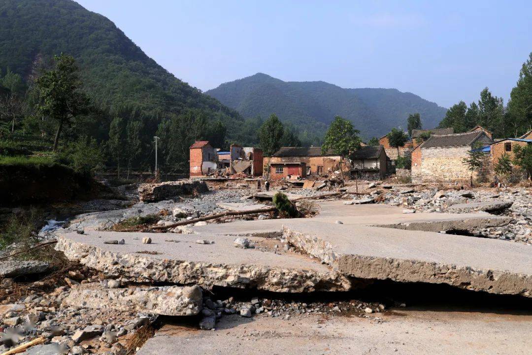 风雨同舟共筑家园75东冶镇灾后重建有速度显温度