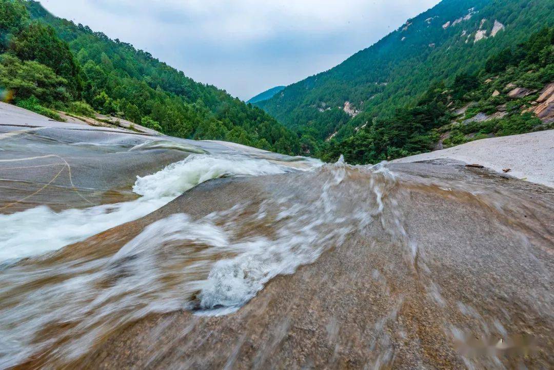 【龍潭飛瀑】俯注潭千尺,深藏或有龍_泰山