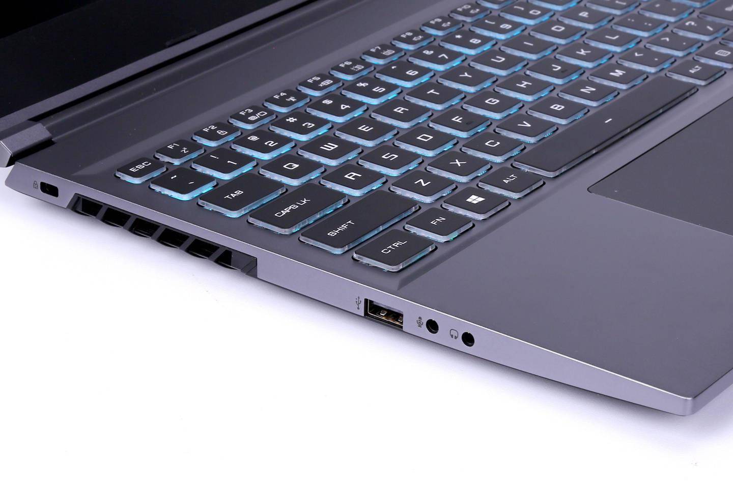 6000元价位游戏本机械革命z3air评测rtx3050成就主流级王者