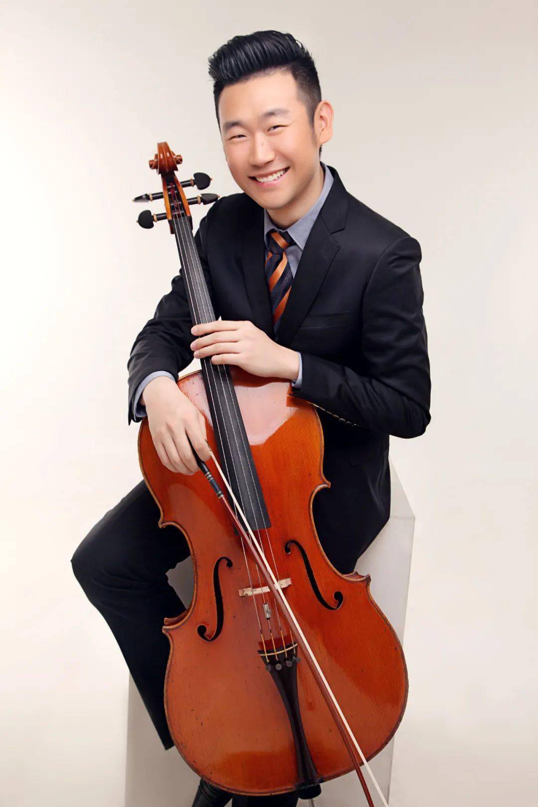 小提琴家黄滨老公图片