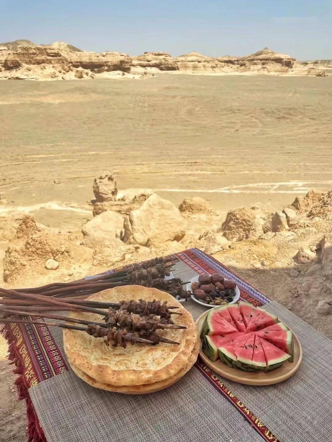 在沙漠中野餐"夜闯"热带雨林你是否也期待这些美好的瞬间呢?