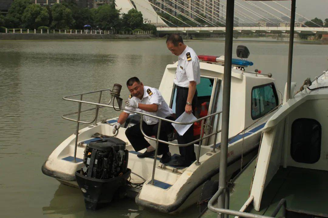湖州市港航管理中心员工黄义成在浙江交通劳模工匠巡回宣讲会开讲