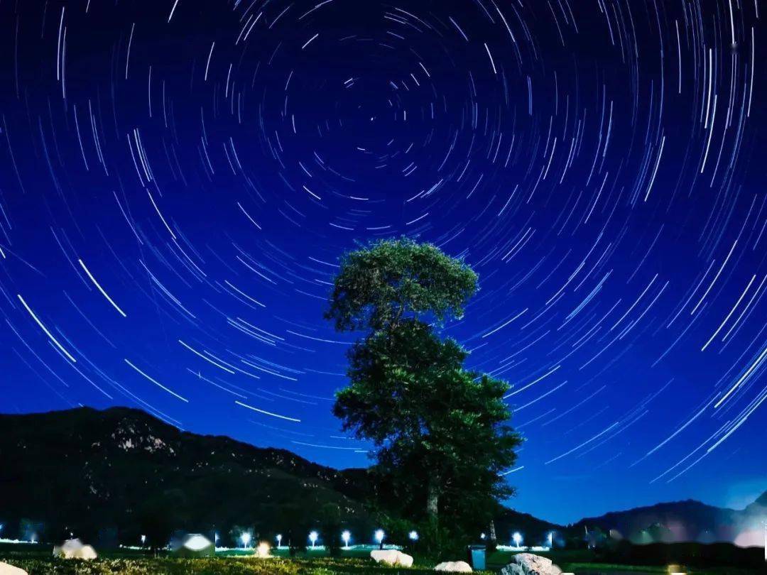 如何用手机拍夜晚的星空 b0a55dc01cbd467ca9c2d4642b4d79a7.jpeg