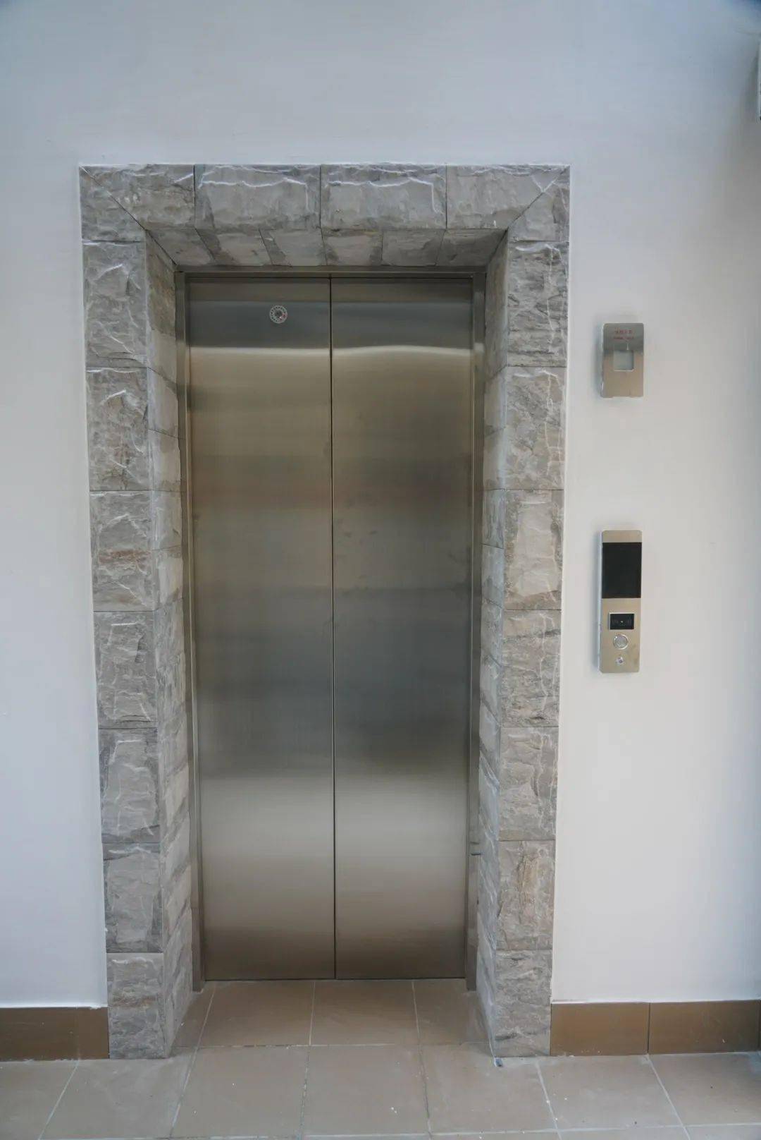 隔壁小区都慕了南桥这些老小区全力加速加装电梯