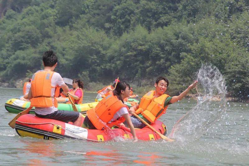 2021第十届天柱山白马潭漂流泼水节开幕