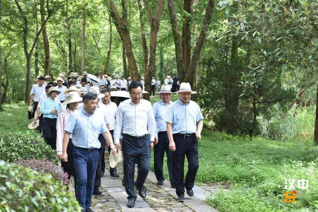 钟洪江汉中市长图片