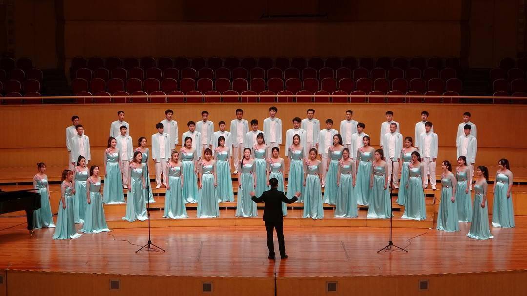 展现四川特色 他们把苏轼《定风波》搬上了中国合唱节舞台