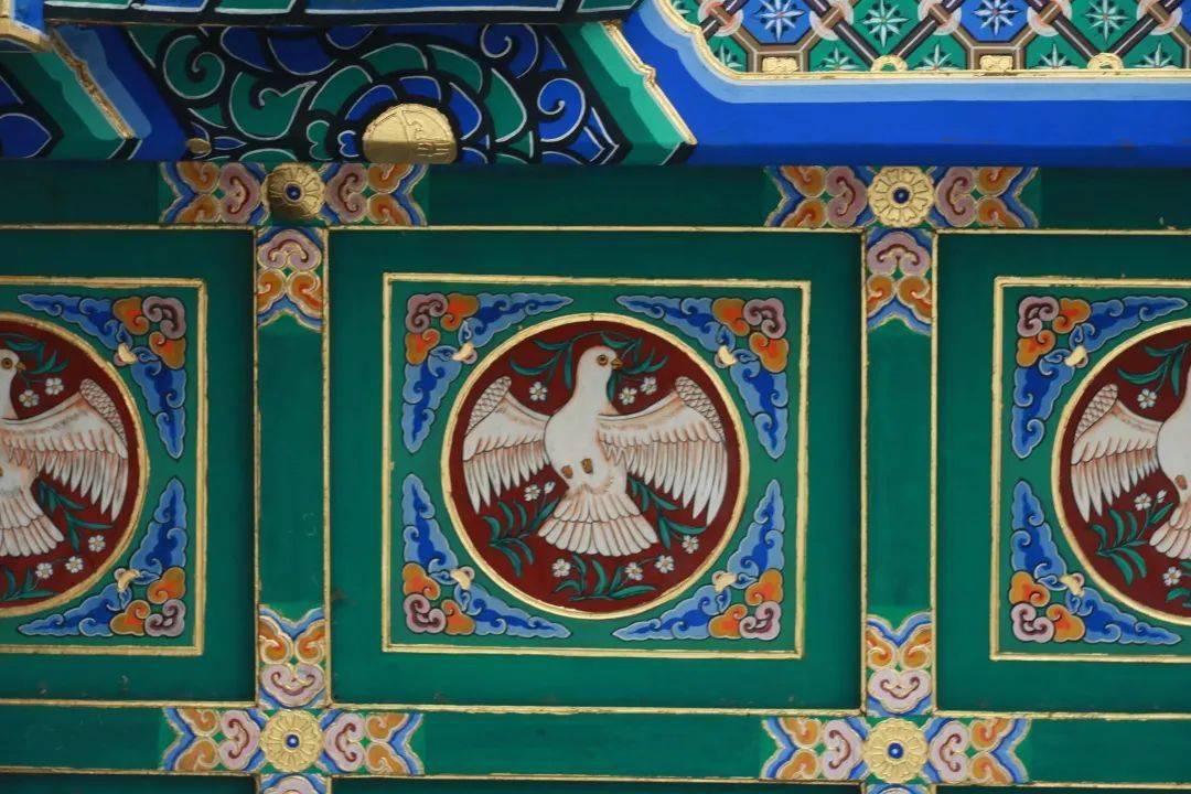 丹青盛宴|③建筑彩画艺术之大气庄重3号办公楼_和平鸽