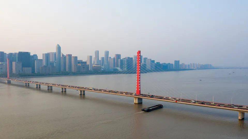 见证历史 航向未来——跨越钱塘江的十座桥梁,连接起一个新时代!_杭州
