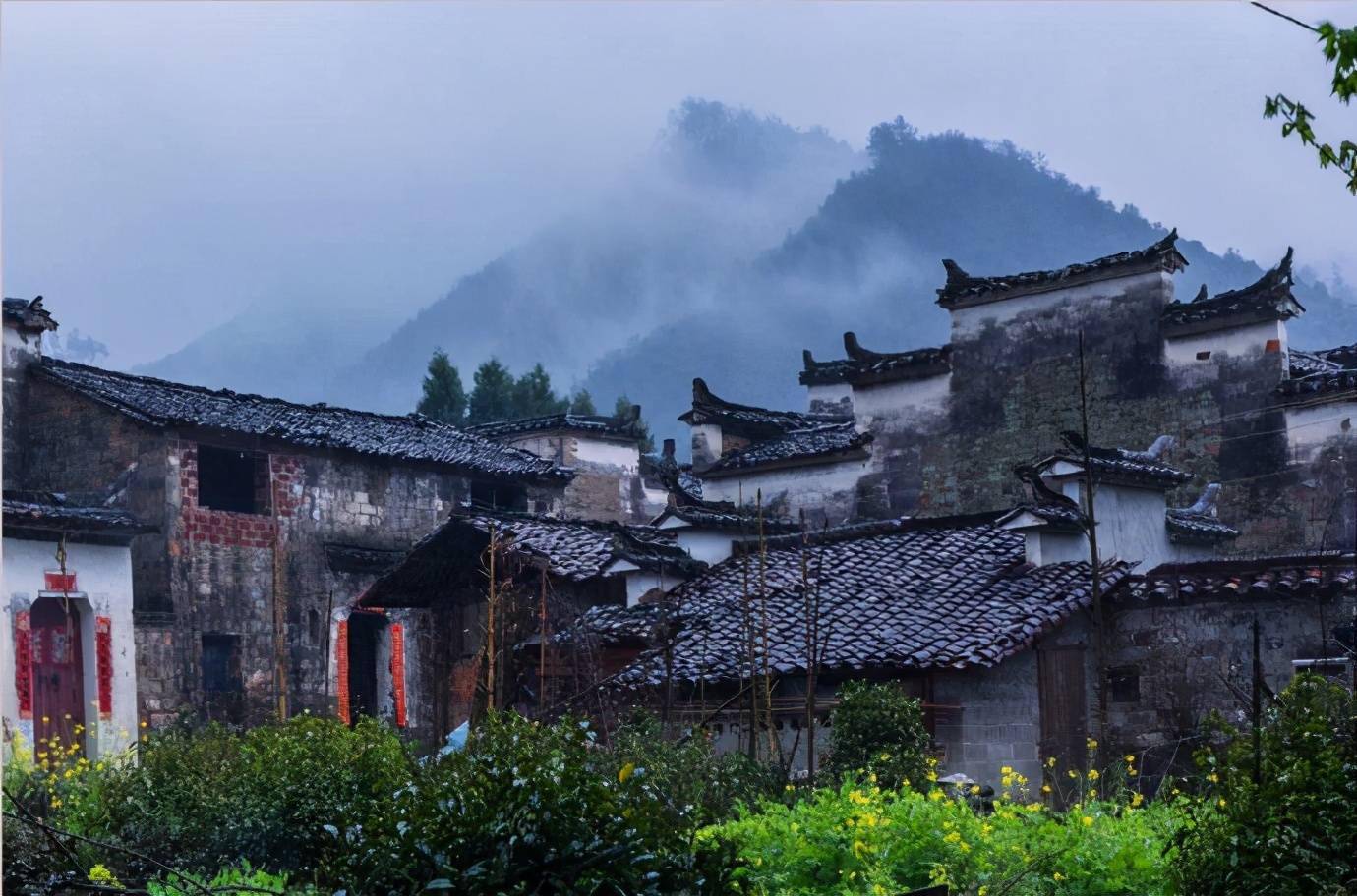 瑶里古镇这里有安安静静的徽派老建筑山水景色特别适合小住