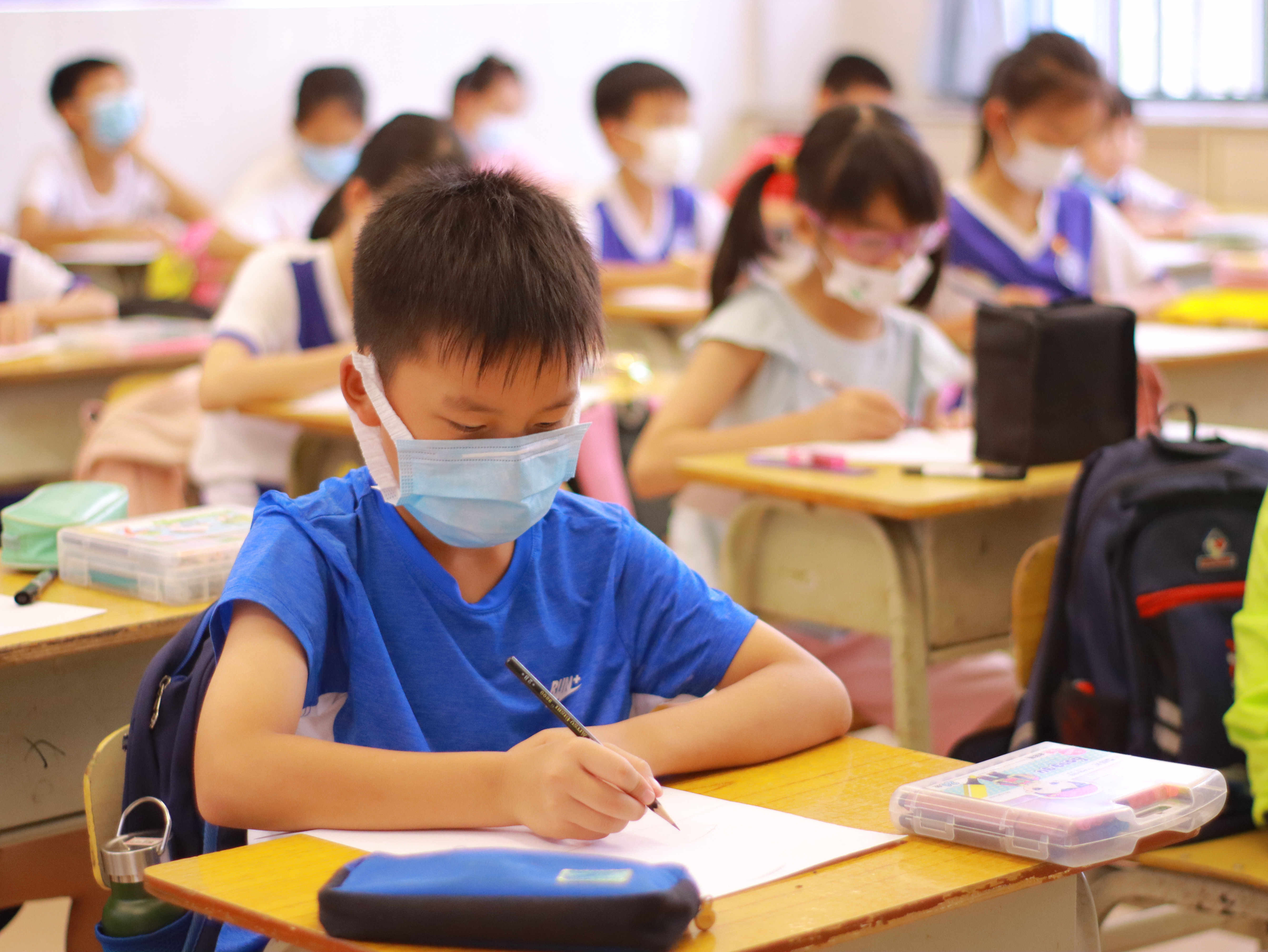 天河区试点暑期校内托管,在四海小学,托管学生的一天这样度过!