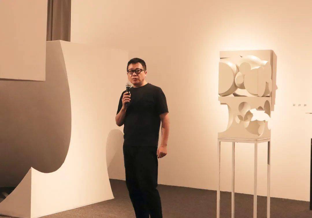 雕塑杂志丨na朱羿郎实验作品展开幕式纪实