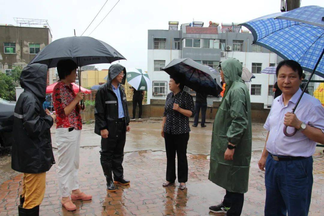 【防汛进行时】区人大常委会主任郭素霞带队慰问防汛一线工作人员