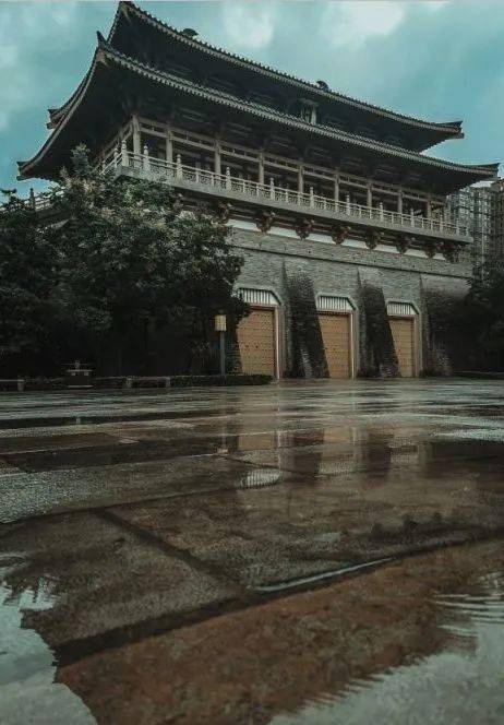 跟着唐诗游曲江丨在唐城墙遗址公园重回大唐的诗意之美