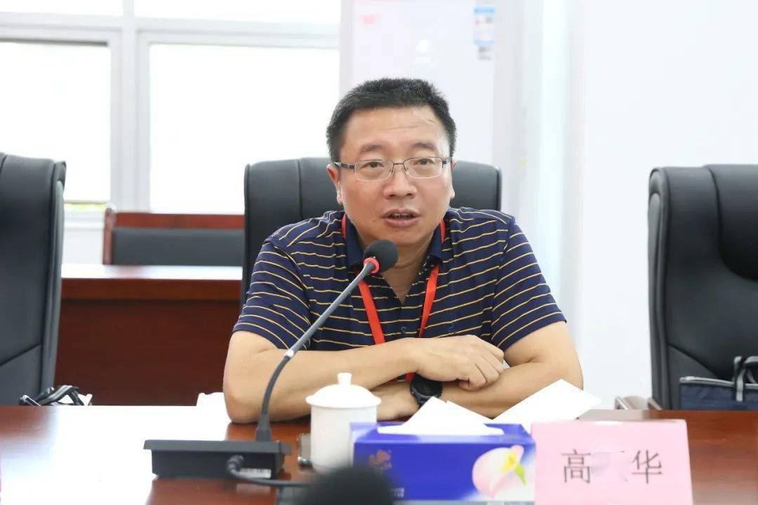 谢岗应急管理分局负责人详细介绍了谢岗镇应急管理工作情况,针对江门