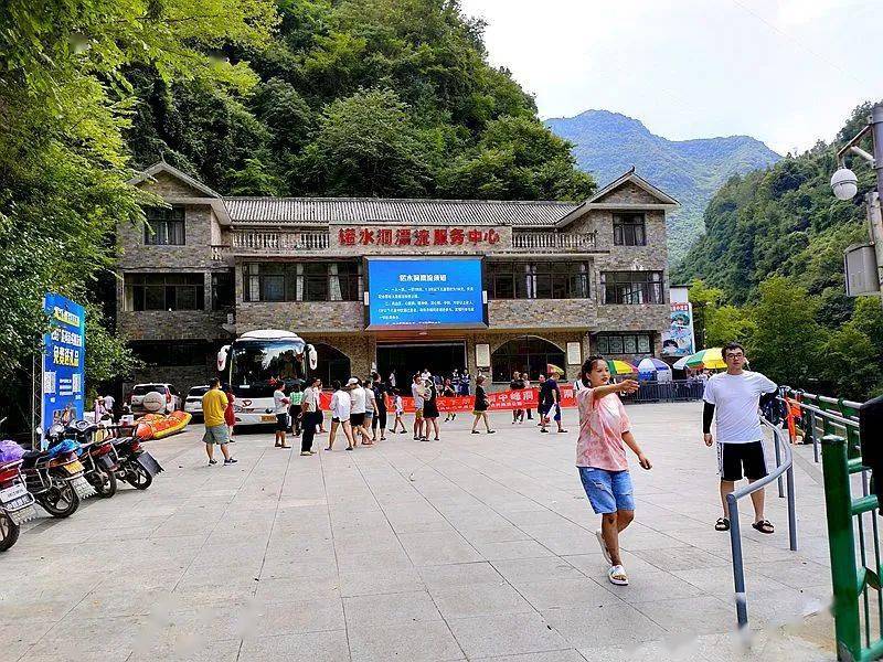 惊险刺激的巴中诺水河溶洞漂流