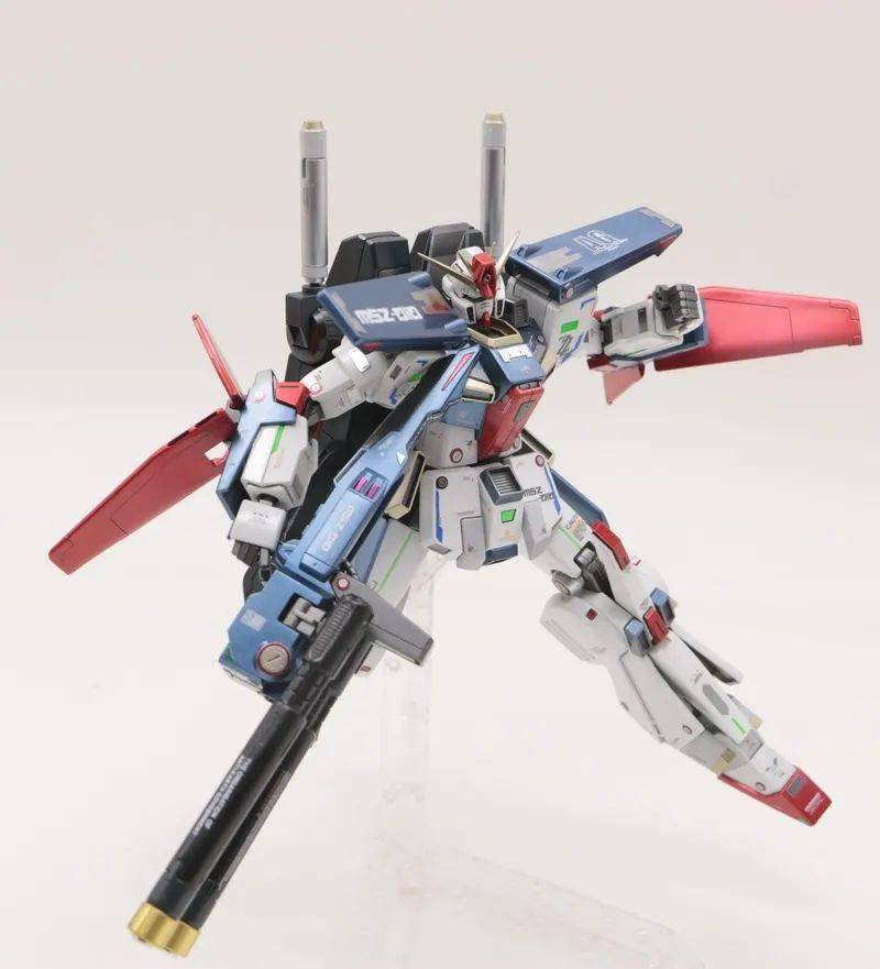 小t高达秀万代hg的zz高达