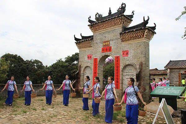 位于太平镇钱岗村,文阁村,颜村,红石村4个自然村,依托广裕祠,陆炜故居