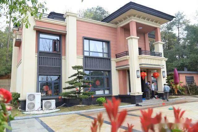 12栋农村实拍别墅实景图能建的起第5栋的人肯定很有钱