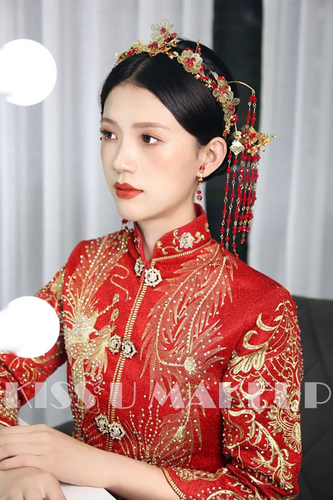美妆造型秀每天为大家分享新娘造型图片化妆技巧新娘编发教程等