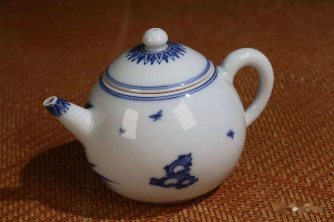 鉴赏| 二代竹泉 后手花鸟纹 急须_三浦