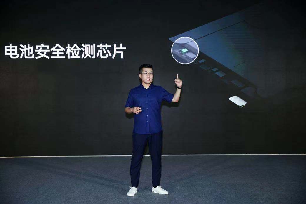 手机|快速充电陷入功率竞赛内卷，未来路在何方