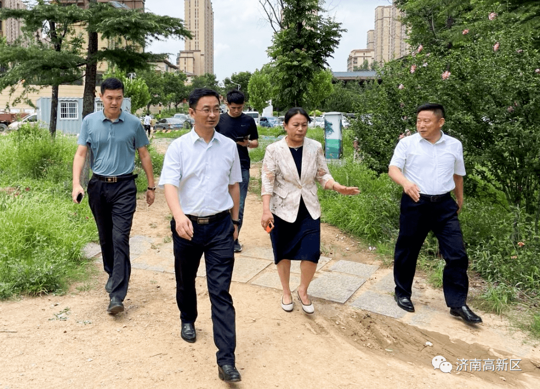 7月23日,高新区党工委委员,管委会副主任陈安彪到创新谷街道督导检查