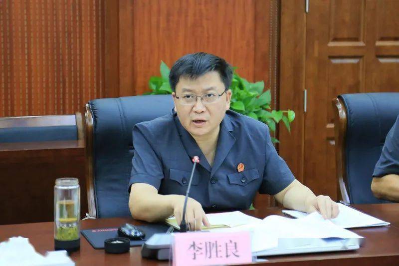 省第八指导组对济宁中院队伍教育整顿回头看工作进行指导