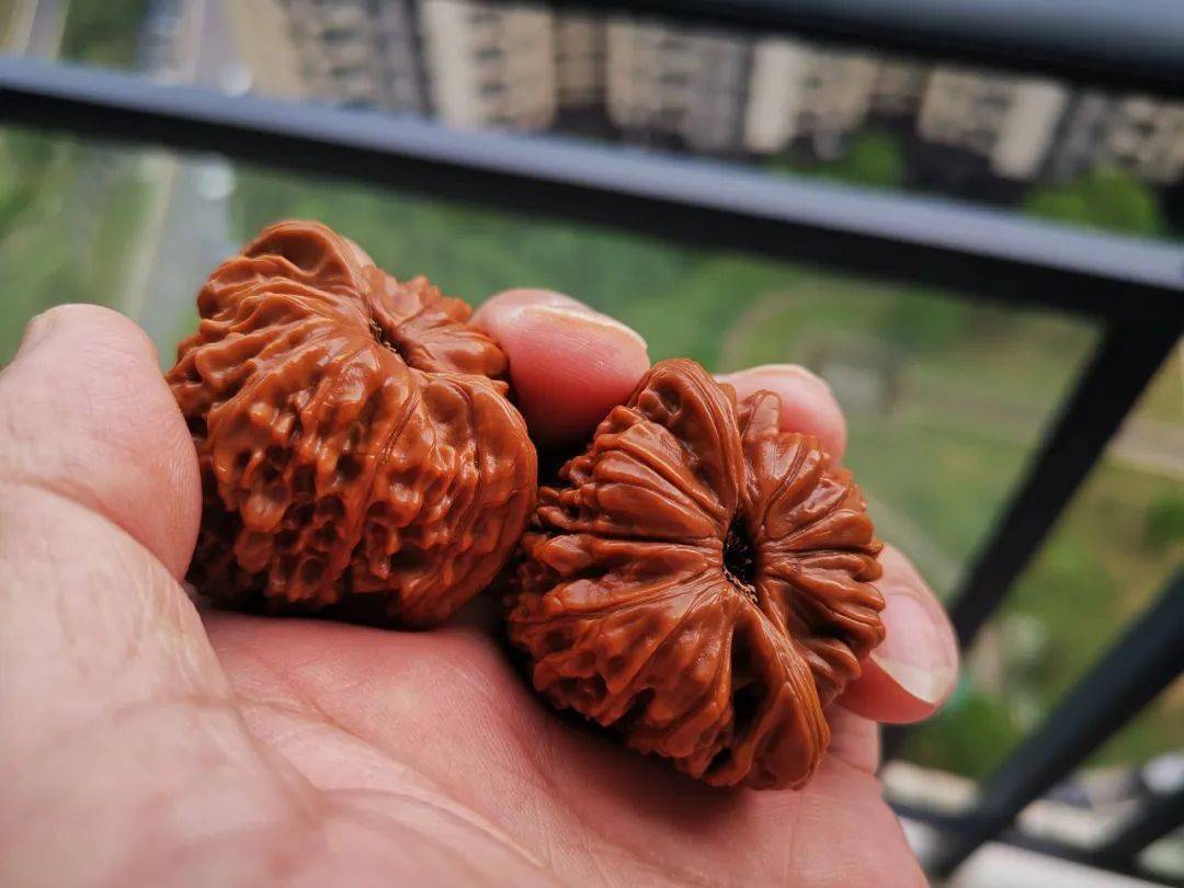 72个月您就盘了这对黄尖的核桃换我早扔了