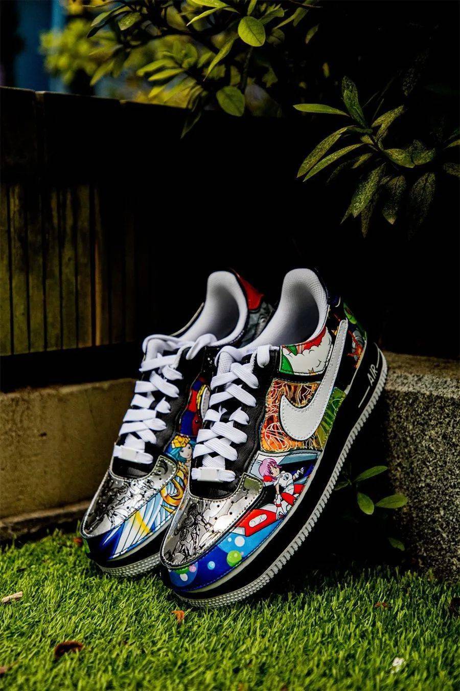 耐克|耐克首位「超级英雄」现身！压箱底的「王炸球鞋」下周即将登场！