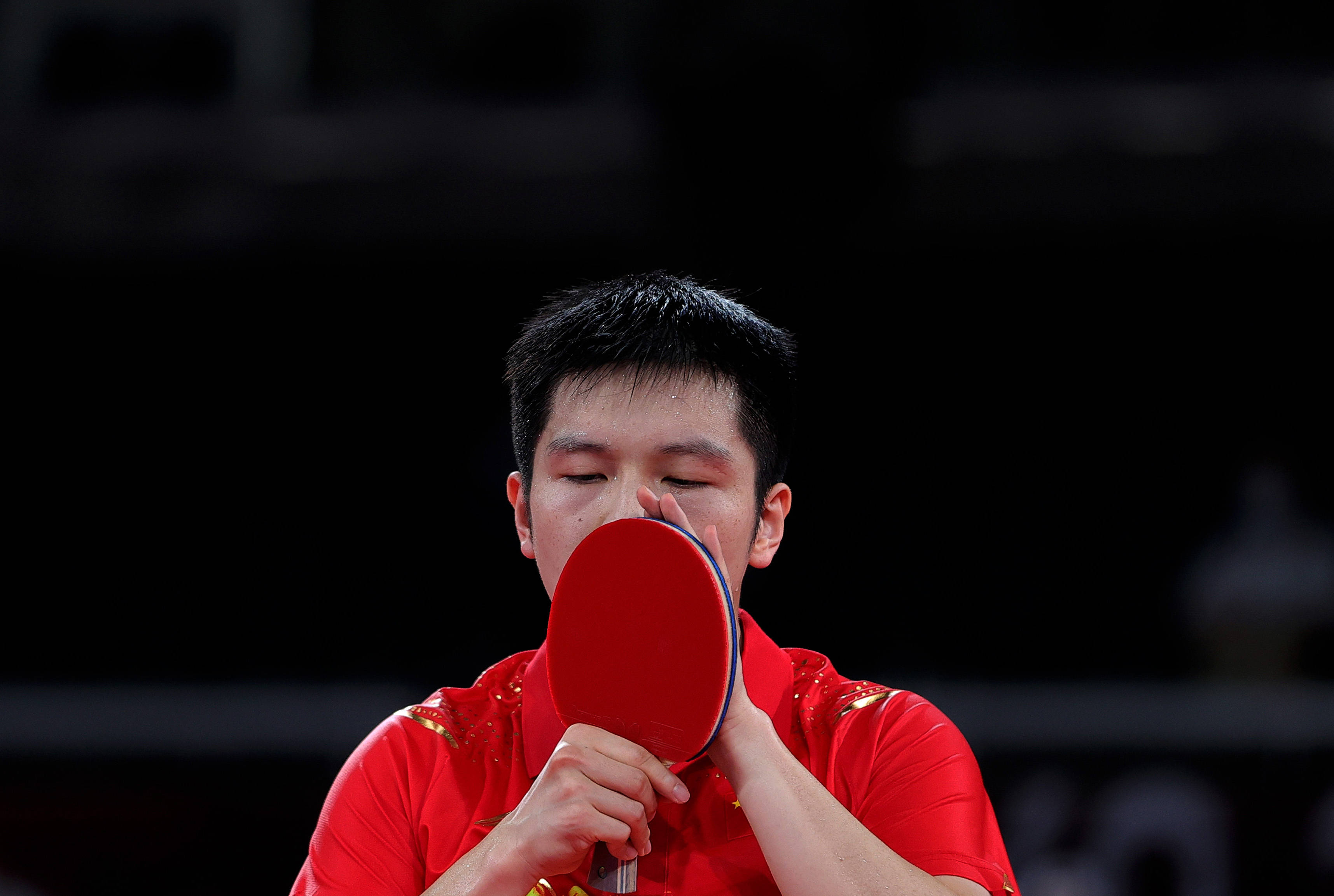 乒乓球男单樊振东晋级八强