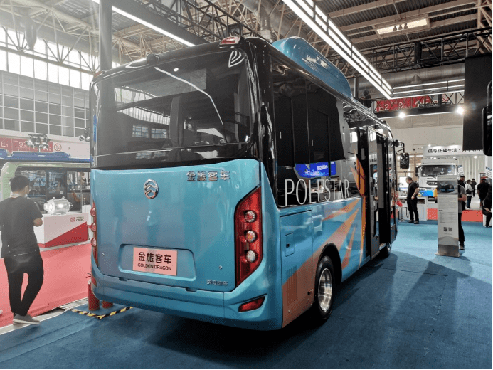 赋能城市文明 金旅北极星6705公交亮相2021北京道路运输车辆展