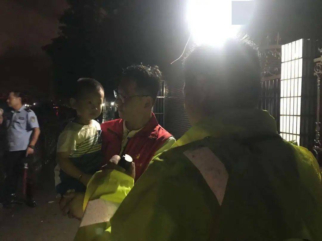 台风天 人大代表捡到一个孩子 沈建林