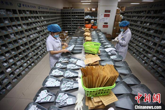 隔离|南京江宁中医院昼夜熬制中药汤剂 送“疫”线抗疫情