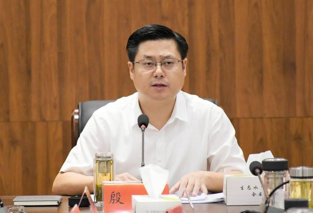 市政府召开第五十二次常务会议