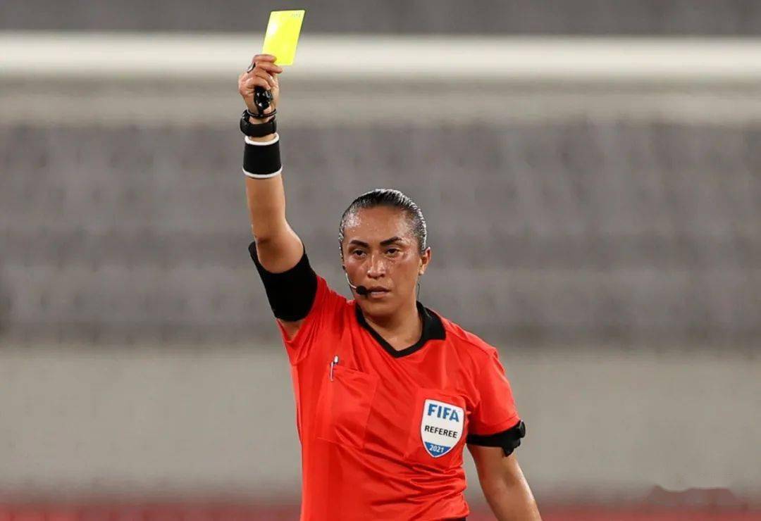 奥运会傅明担任英国对阵澳大利亚avar