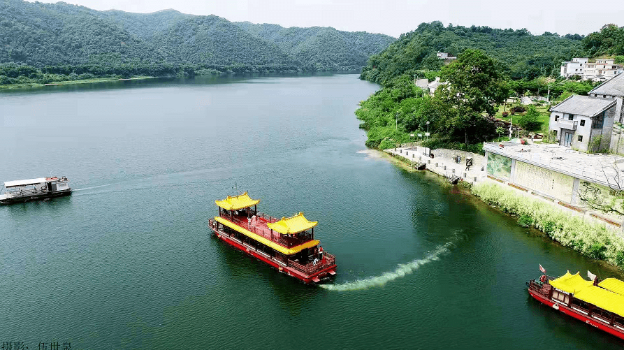 伍世泉 摄都平清水湾▲上两图 梁亮 摄据了解,肇庆,封开两地的摄影