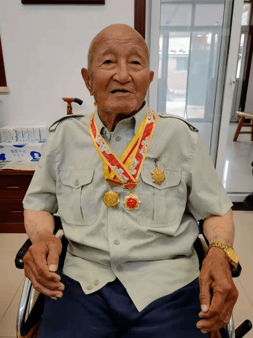 抗战老兵沈全孝:不忘历史 珍惜幸福生活