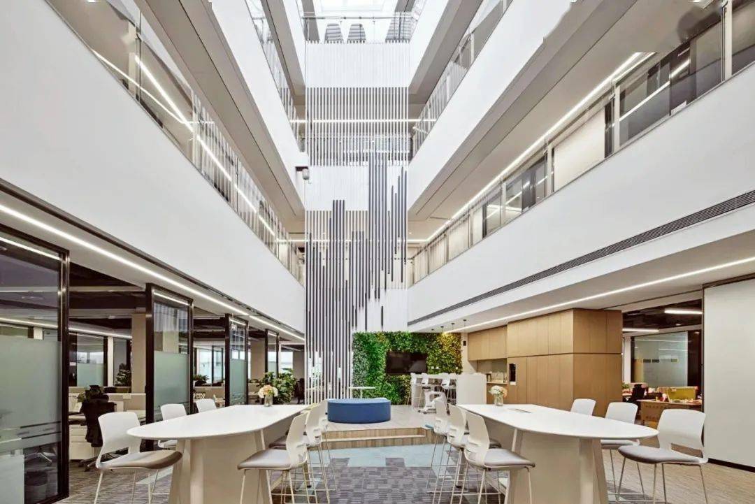 杰恩新作 | 重庆龙湖总部办公:超级符号,连接过去与未来_中庭
