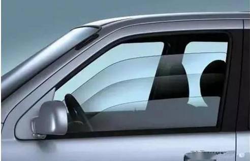 在高速上开车,这两扇窗户千万别开!_搜狐汽车_搜狐网