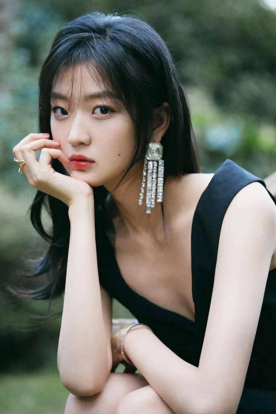 健兴|00后输了，这届95后小花也太会穿了吧！